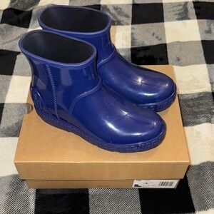 New Kids UGG Blue Rain Boots Size 4 Twins